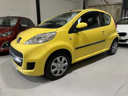 PEUGEOT 107 1.0 12V Urban 2 Tronic Euro 4 3dr